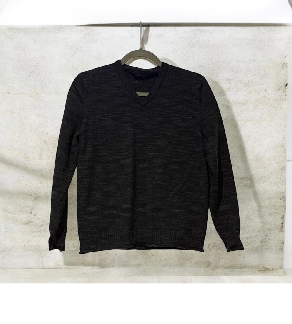 Express Men’s V Neck Sweater Small